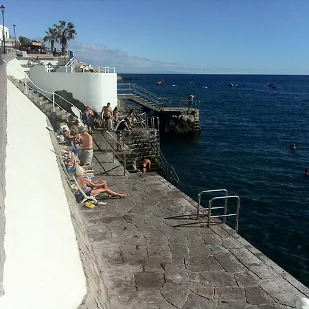 Apartment Seaside Serenity: Remote Work Retreat In Poris de Abona