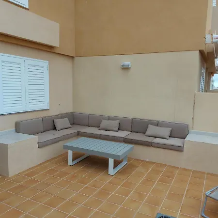 Seaside Serenity: Remote Work Retreat In