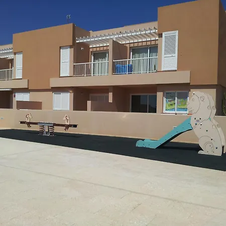 Seaside Serenity: Remote Work Retreat In Apartment Poris de Abona